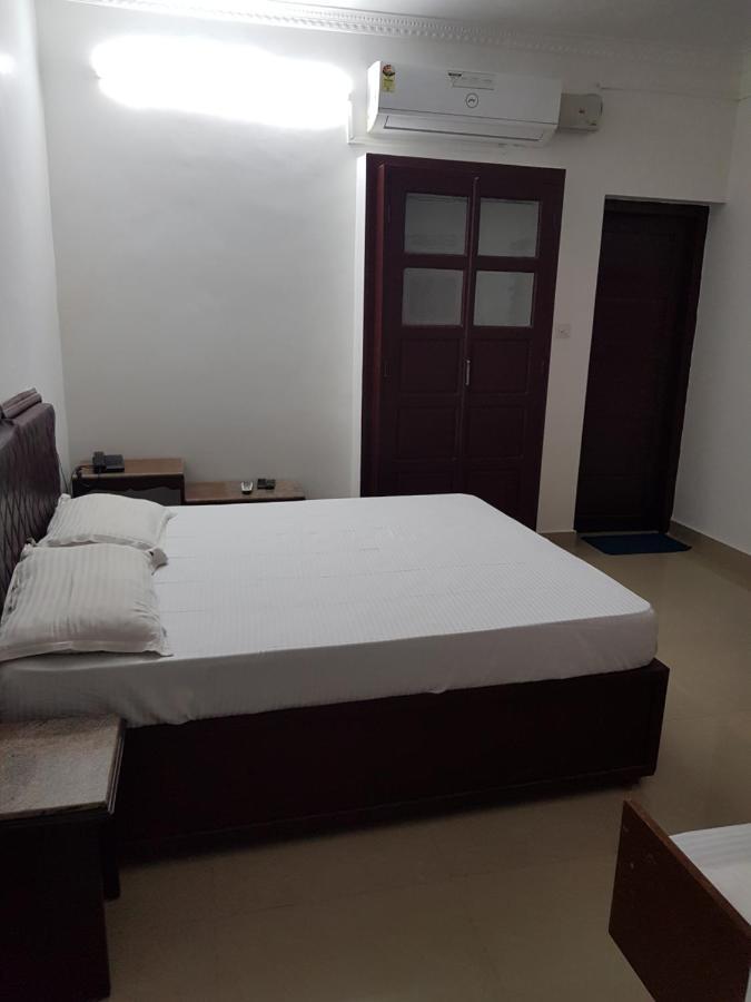 All Seasons Guest House Thiruvananthapuram Dış mekan fotoğraf