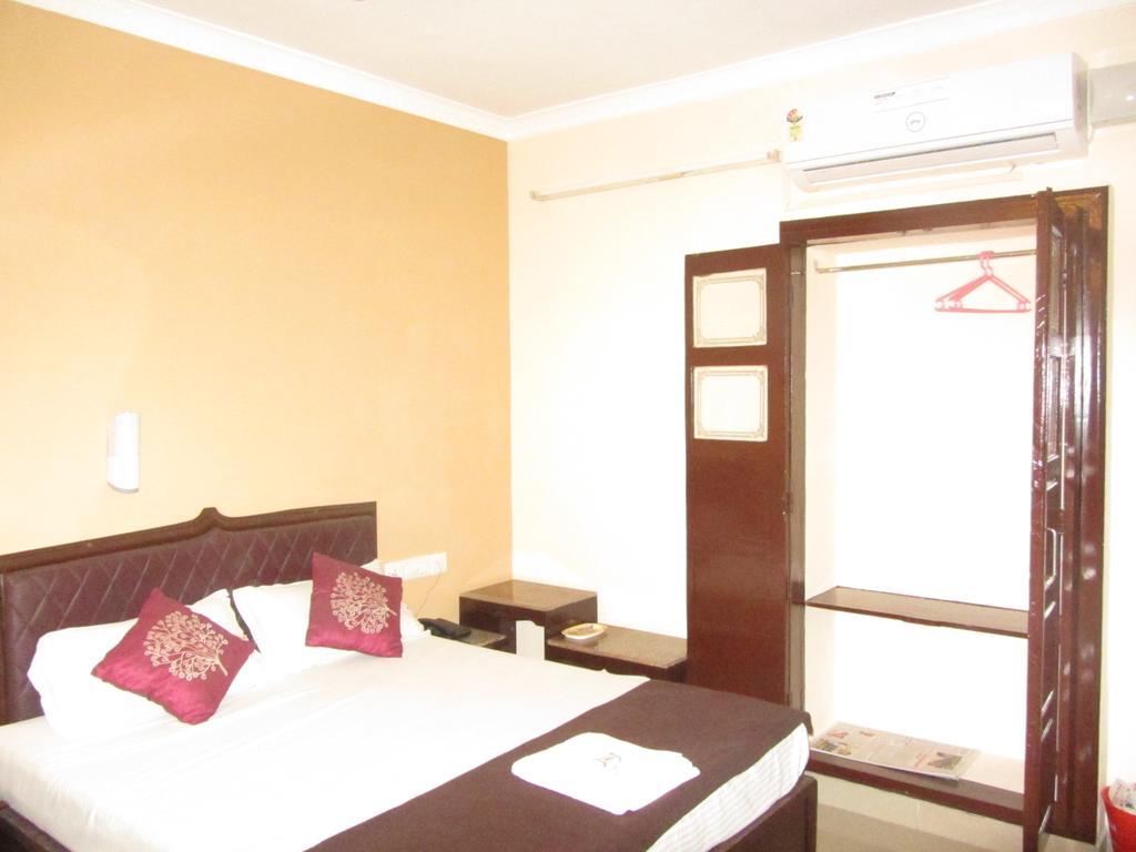 All Seasons Guest House Thiruvananthapuram Dış mekan fotoğraf